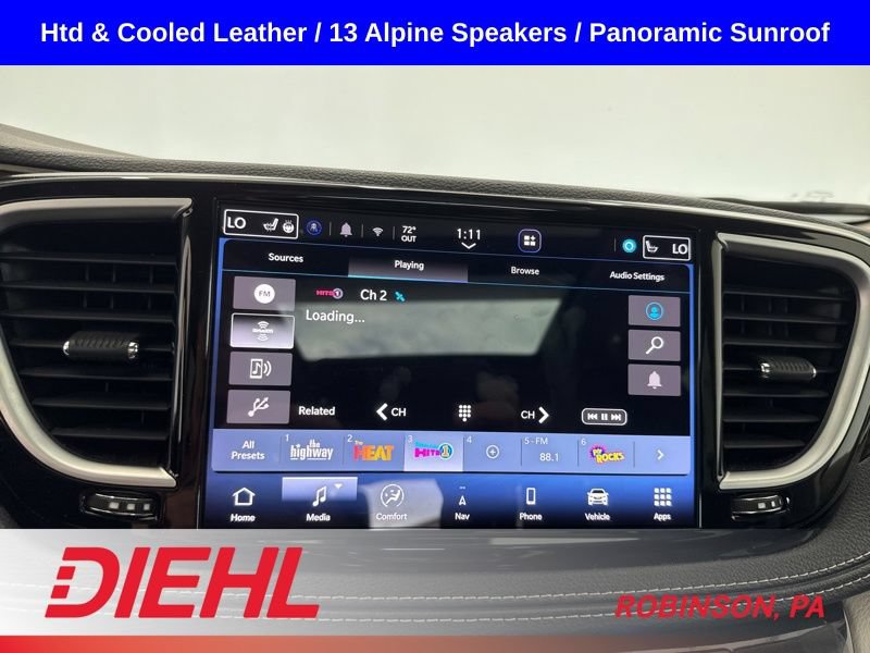 Used 2023 Chrysler Pacifica Limited FWD image 35
