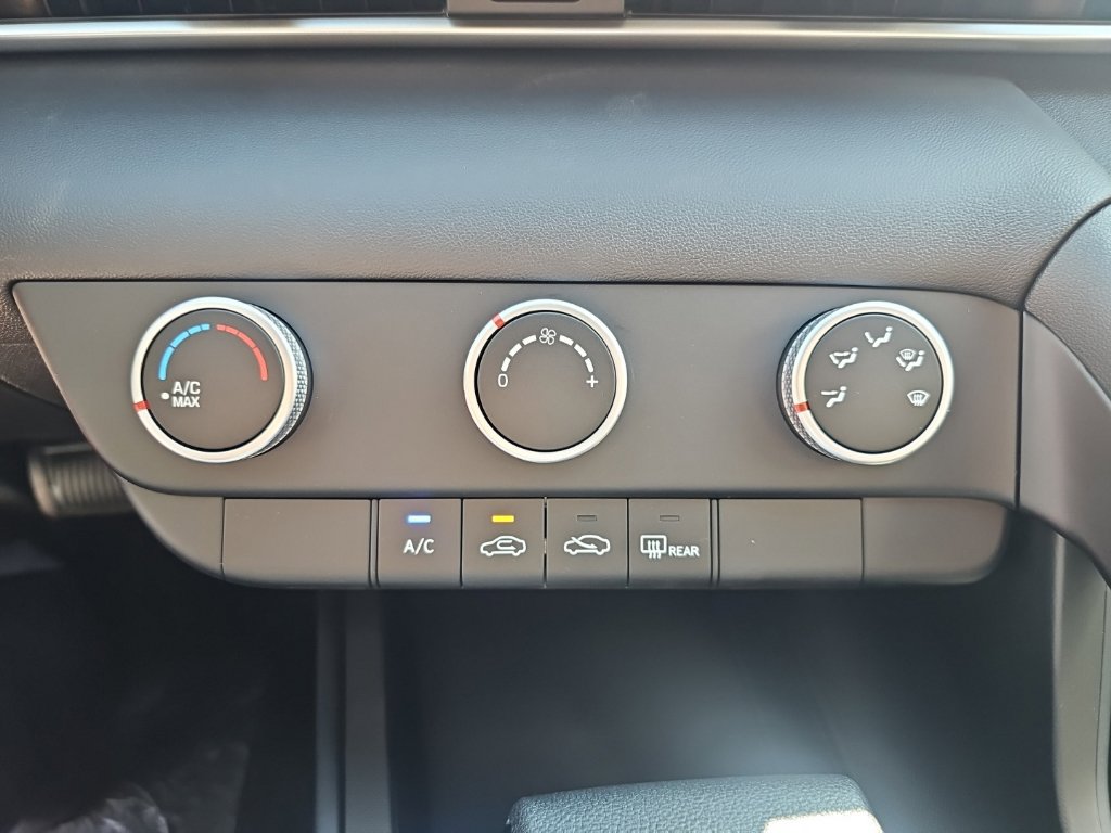 New 2026 Hyundai Elantra SE FWD image 19