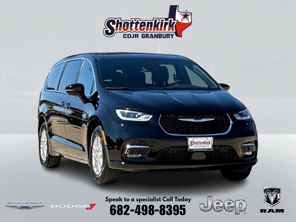 New 2026 Chrysler Pacifica Select FWD video 1