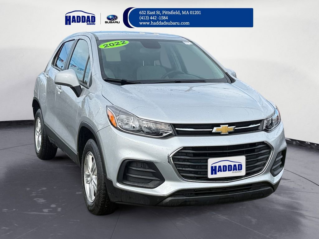 Used 2022 Chevrolet Trax LS w/ Tint and Cruise Package image 8