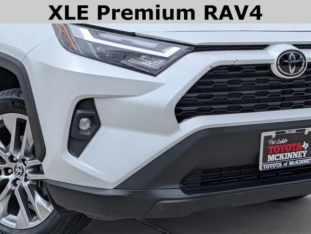 Used 2023 Toyota RAV4 XLE Premium FWD image 3
