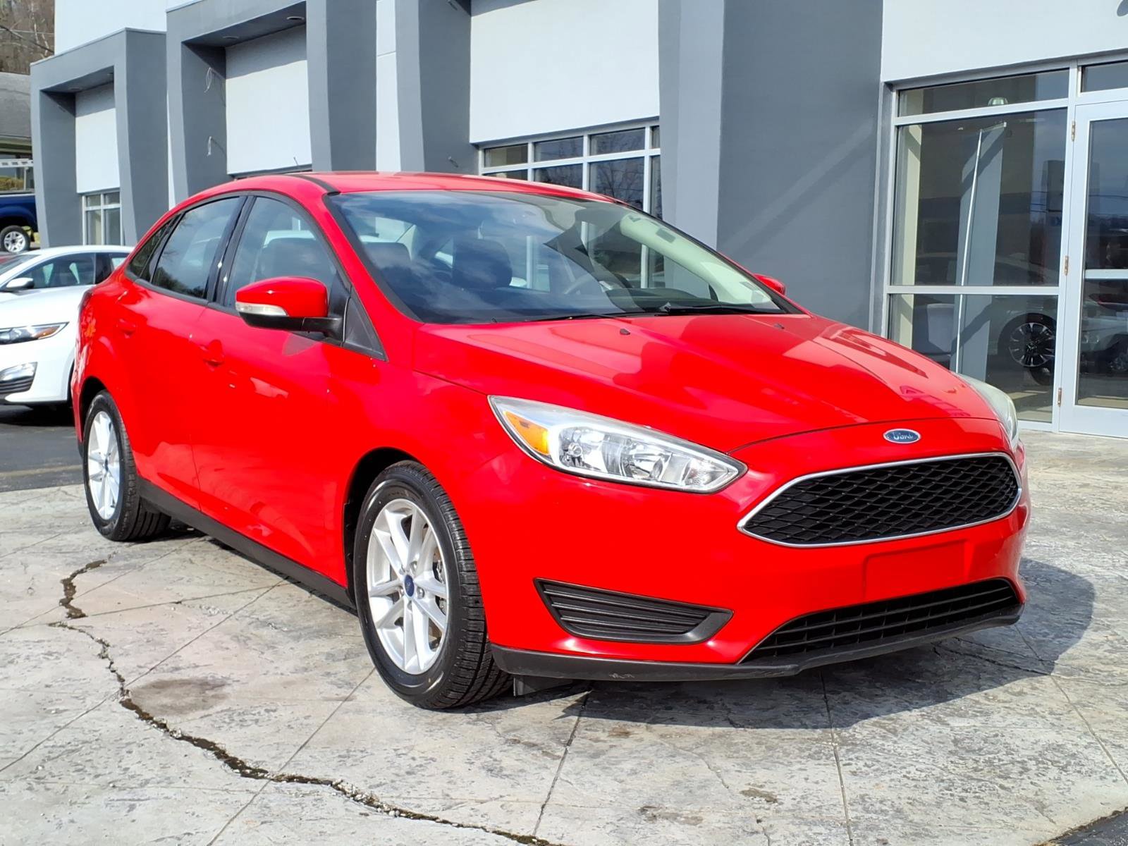 Used 2016 Ford Focus SE image 1