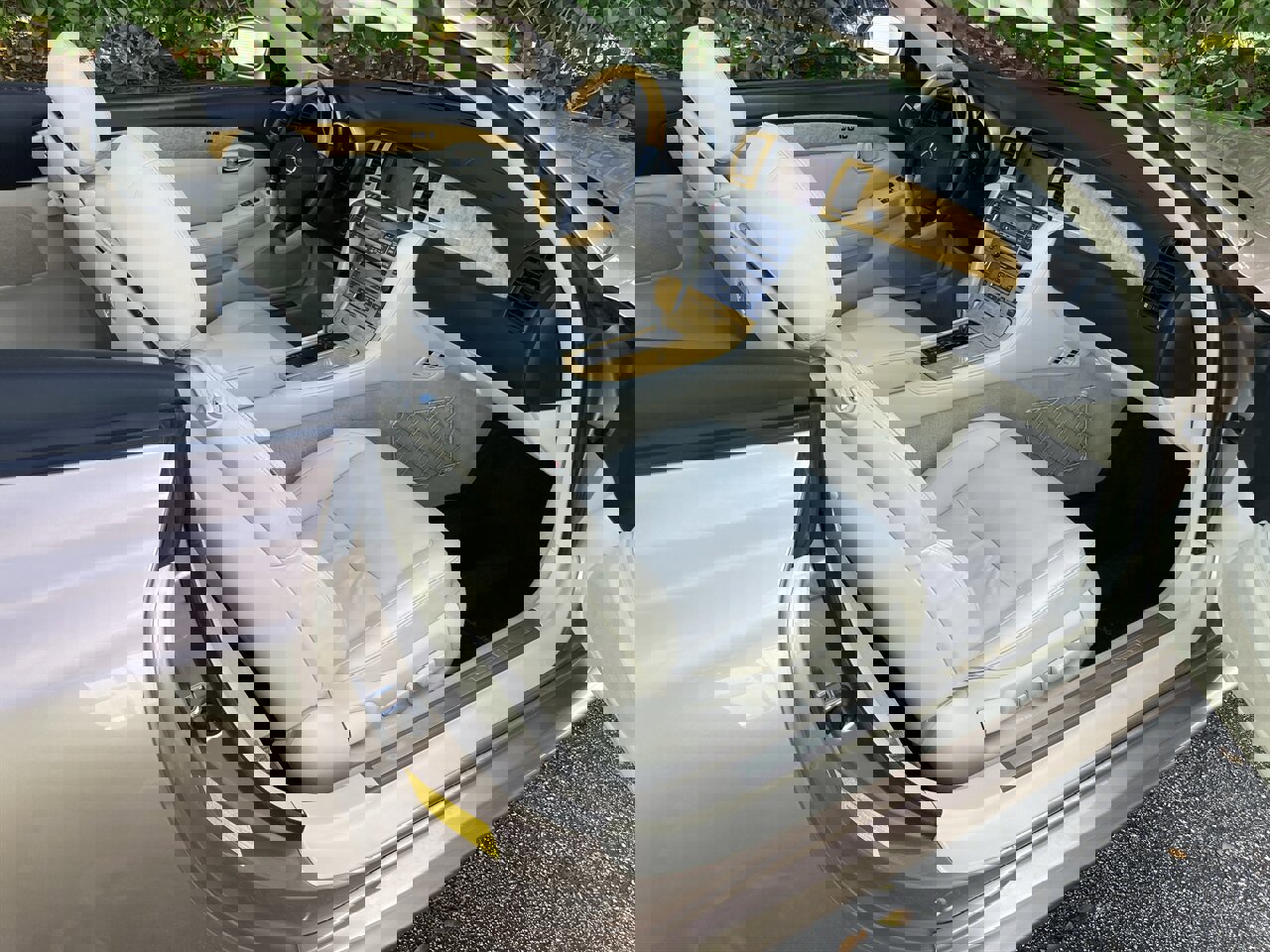 Used 2004 Lexus SC 430 Convertible image 17