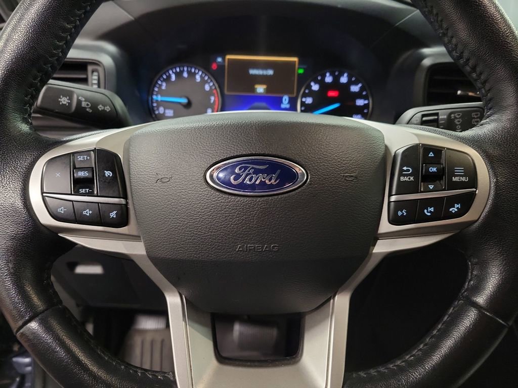 Used 2021 Ford Explorer XLT image 19
