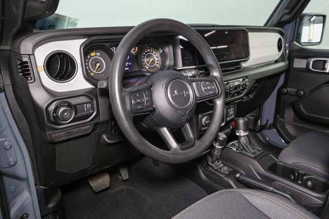 Used 2024 Jeep Wrangler Unlimited Sport AWD/4WD image 19