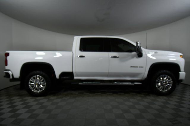 Used 2022 Chevrolet Silverado 3500 High Country w/ Z71 Off-Road Package image 15