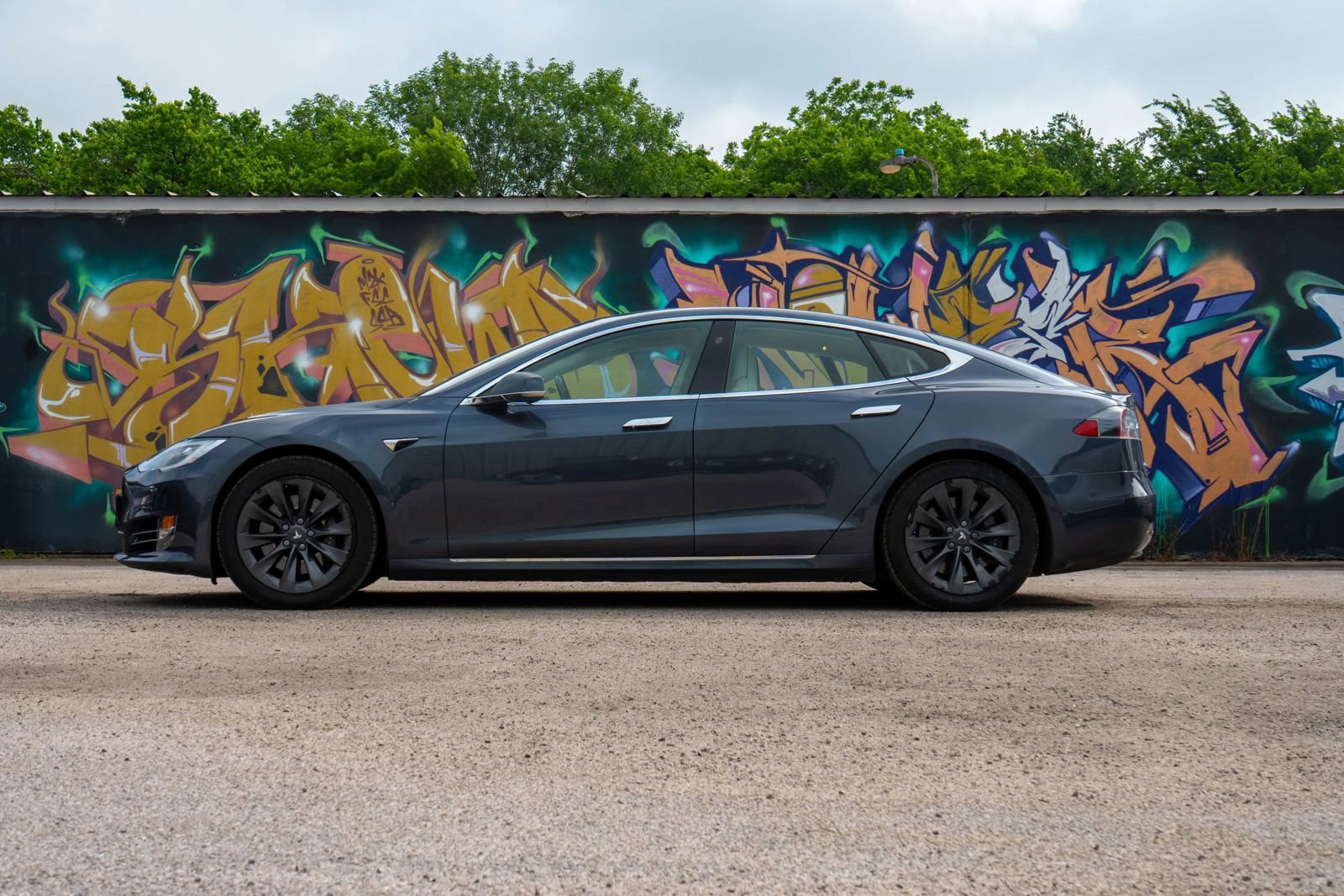 Used 2017 Tesla Model S 75D AWD/4WD image 9