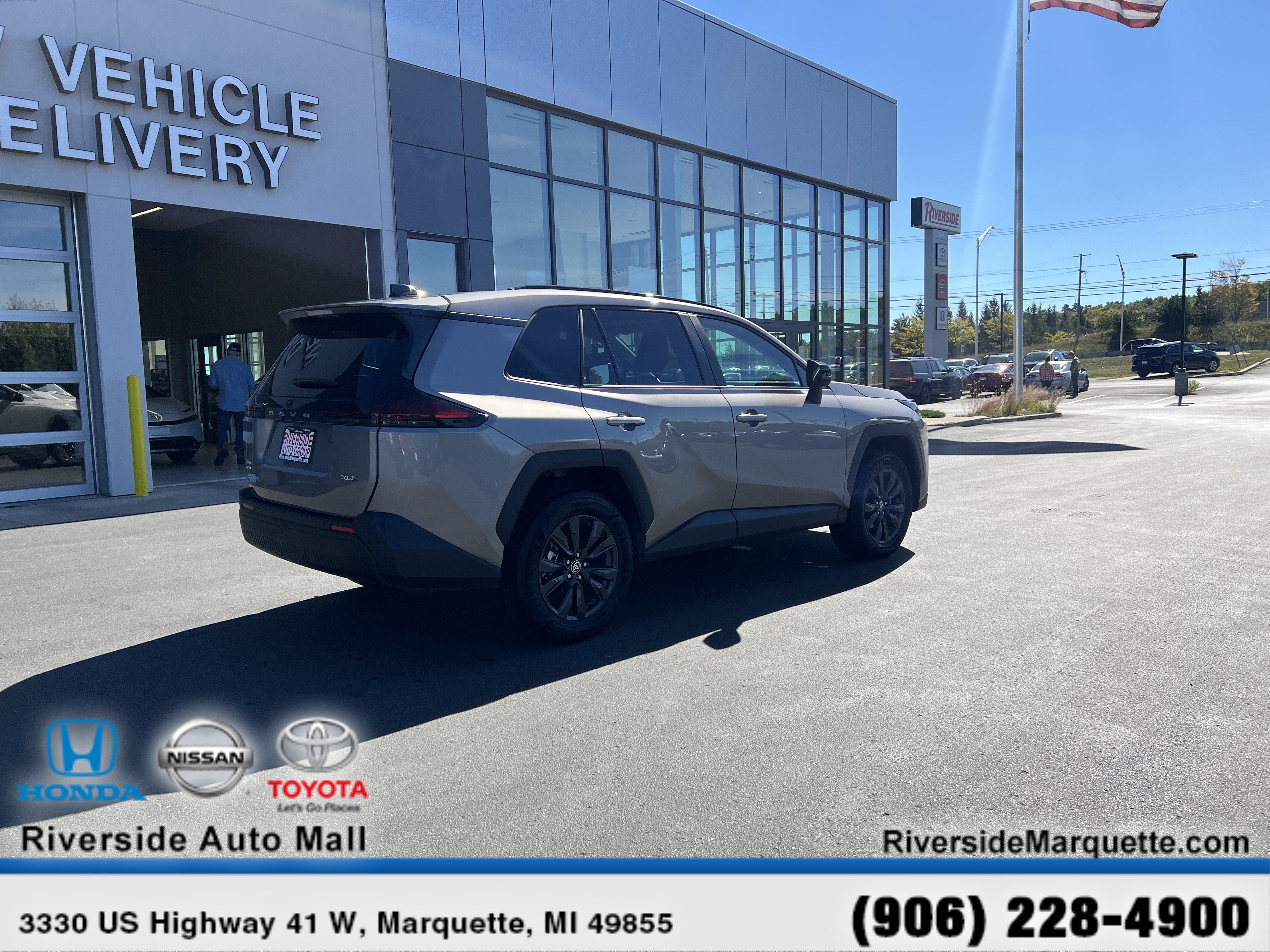 Used 2026 Toyota RAV4 XLE Premium AWD/4WD image 9