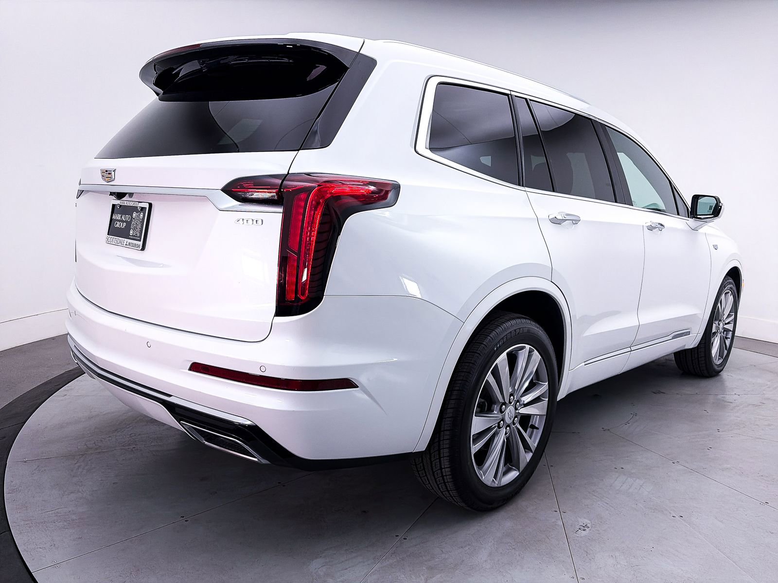 Used 2023 Cadillac XT6 Premium Luxury FWD image 16