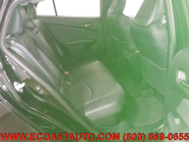 Used 2017 Toyota Prius Four FWD image 15