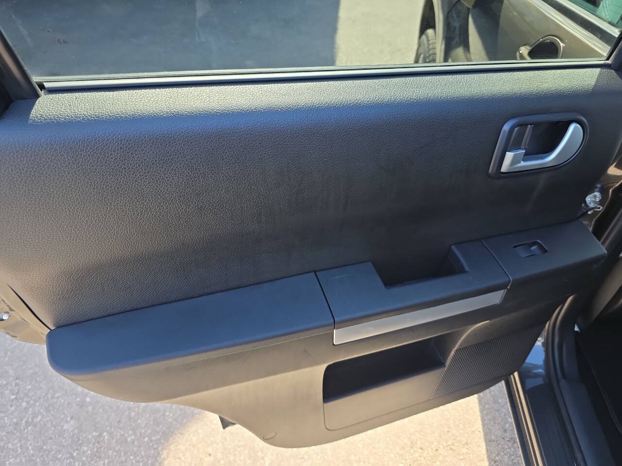 Used 2010 Mitsubishi Endeavor SE FWD image 10