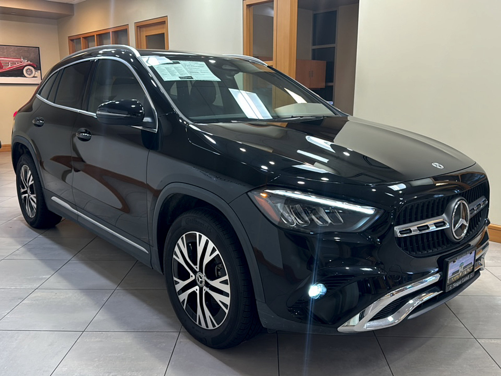 Certified 2025 Mercedes-Benz GLA 250 image 2