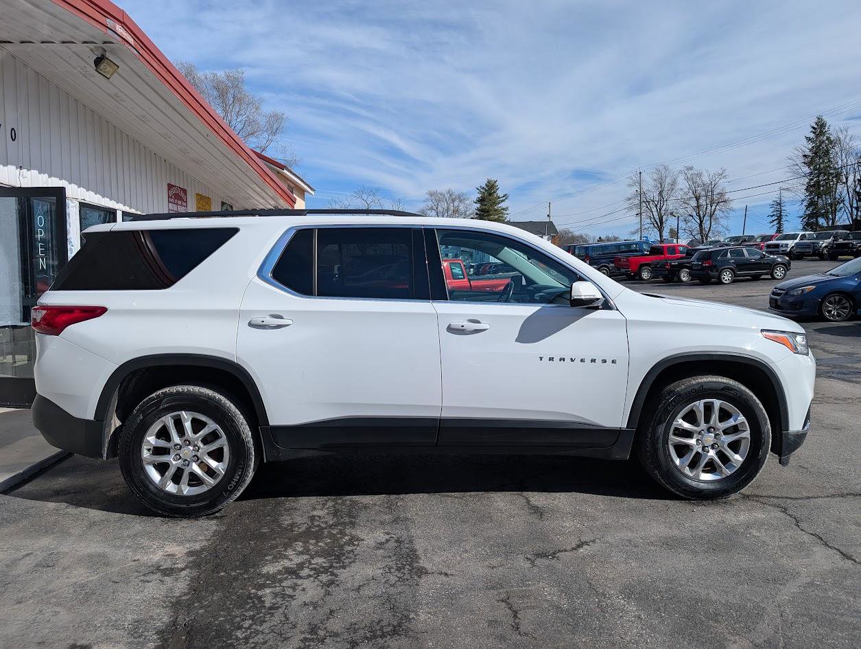 Used 2019 Chevrolet Traverse LT w/ LPO, Floor Liner Package image 14