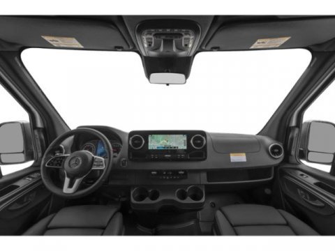 Used 2024 Mercedes-Benz Sprinter 2500 image 8