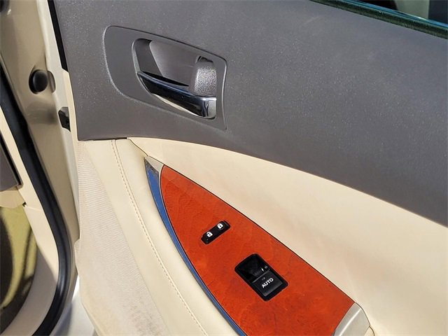 Used 2011 Lexus ES 350 image 12