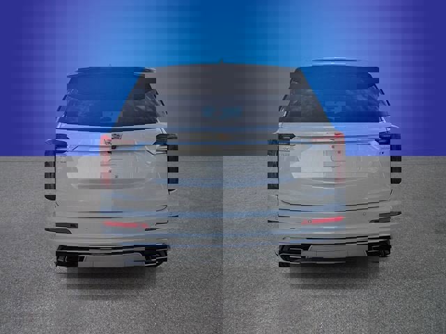 New 2025 Cadillac XT6 Luxury image 4