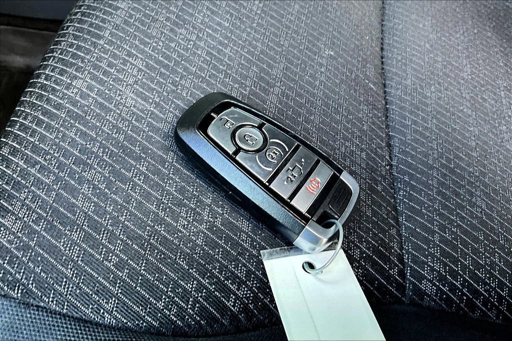 Certified 2022 Ford F150 XLT w/ Equipment Group 302A High image 12