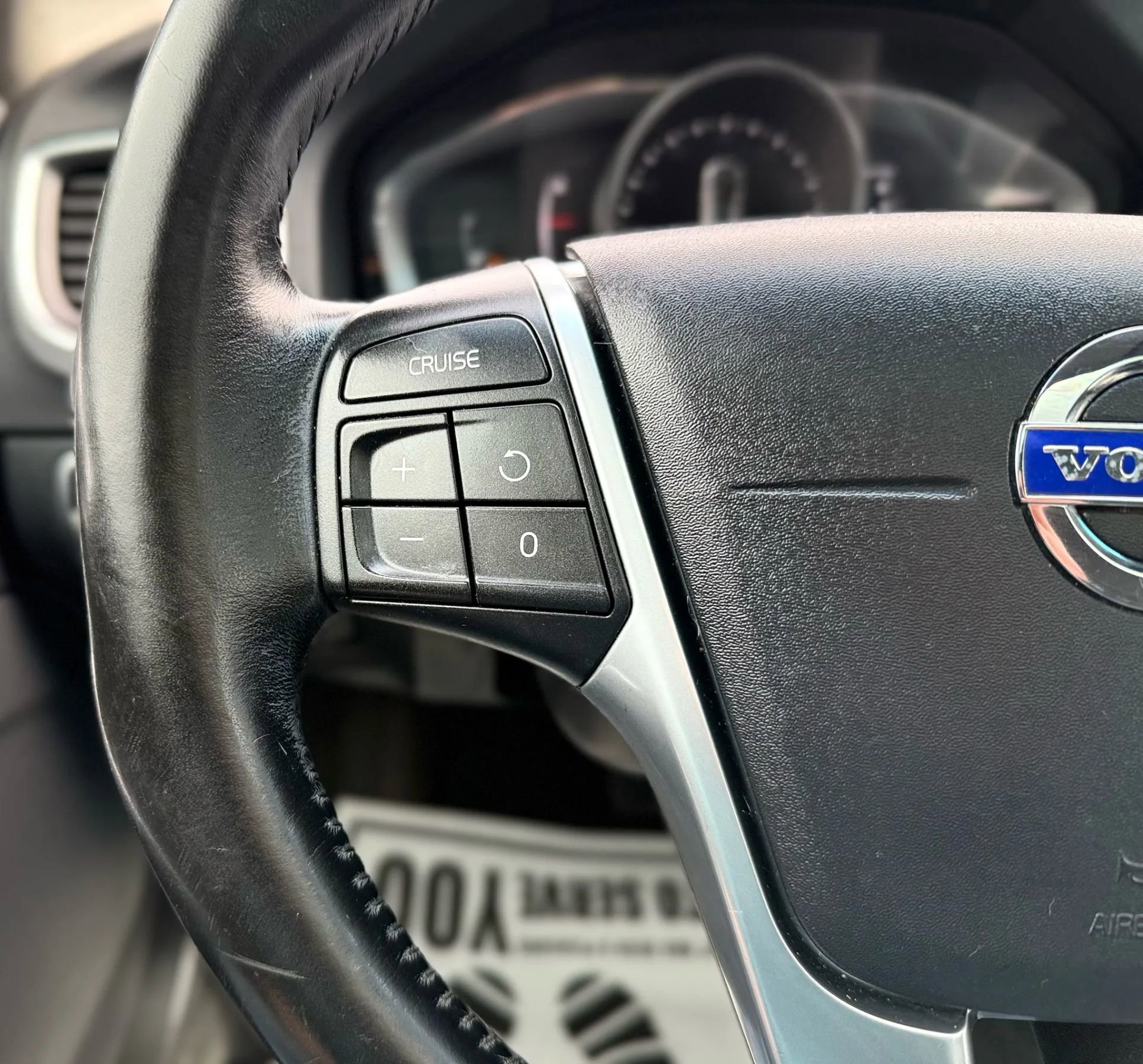 Used 2017 Volvo S60 T5 Inscription w/ Climate Package image 14