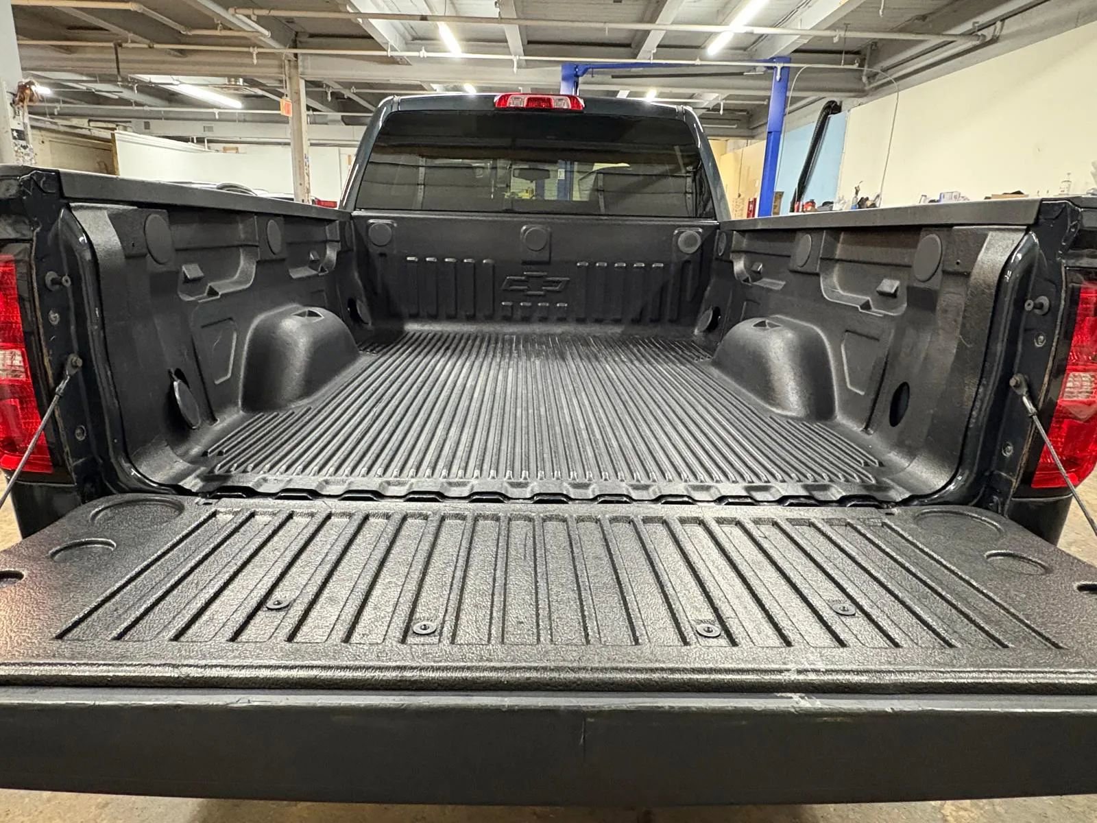 Used 2017 Chevrolet Silverado 1500 LT w/ All Star Edition image 9