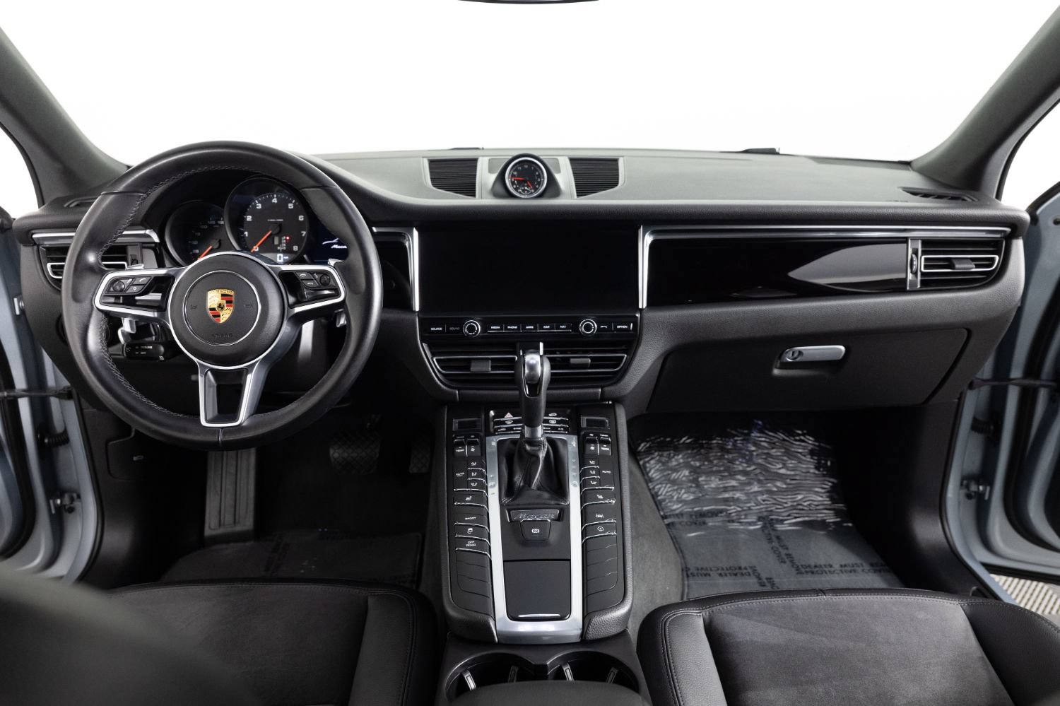 Used 2021 Porsche Macan AWD/4WD image 35