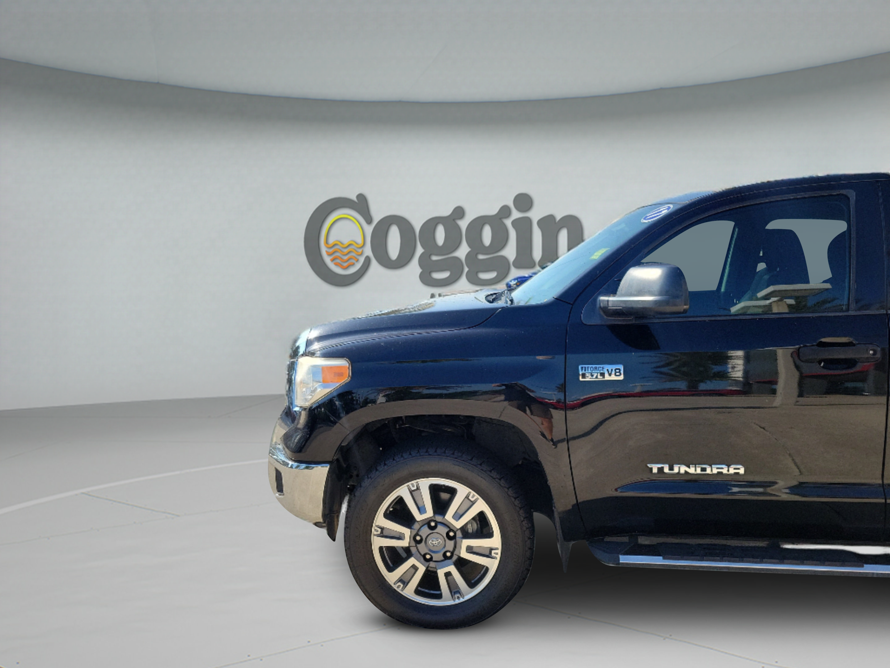 Used 2017 Toyota Tundra SR5 w/ SR5 Upgrade Package AWD/4WD image 30