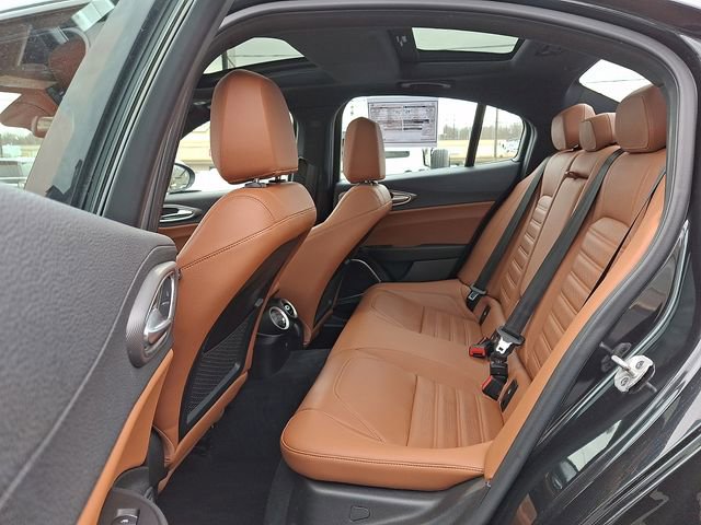 Used 2021 Alfa Romeo Giulia Ti Sport AWD/4WD image 10