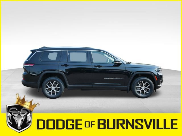 Used 2023 Jeep Grand Cherokee L Limited w/ MOPAR Finishing Package AWD/4WD image 9