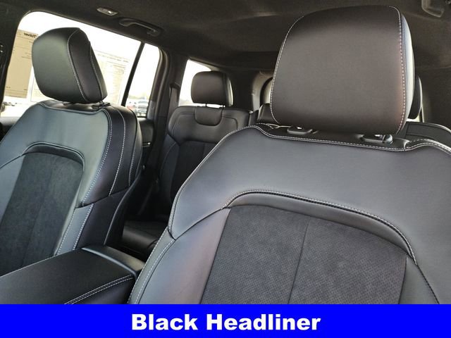 New 2025 Jeep Grand Cherokee Laredo RWD image 23