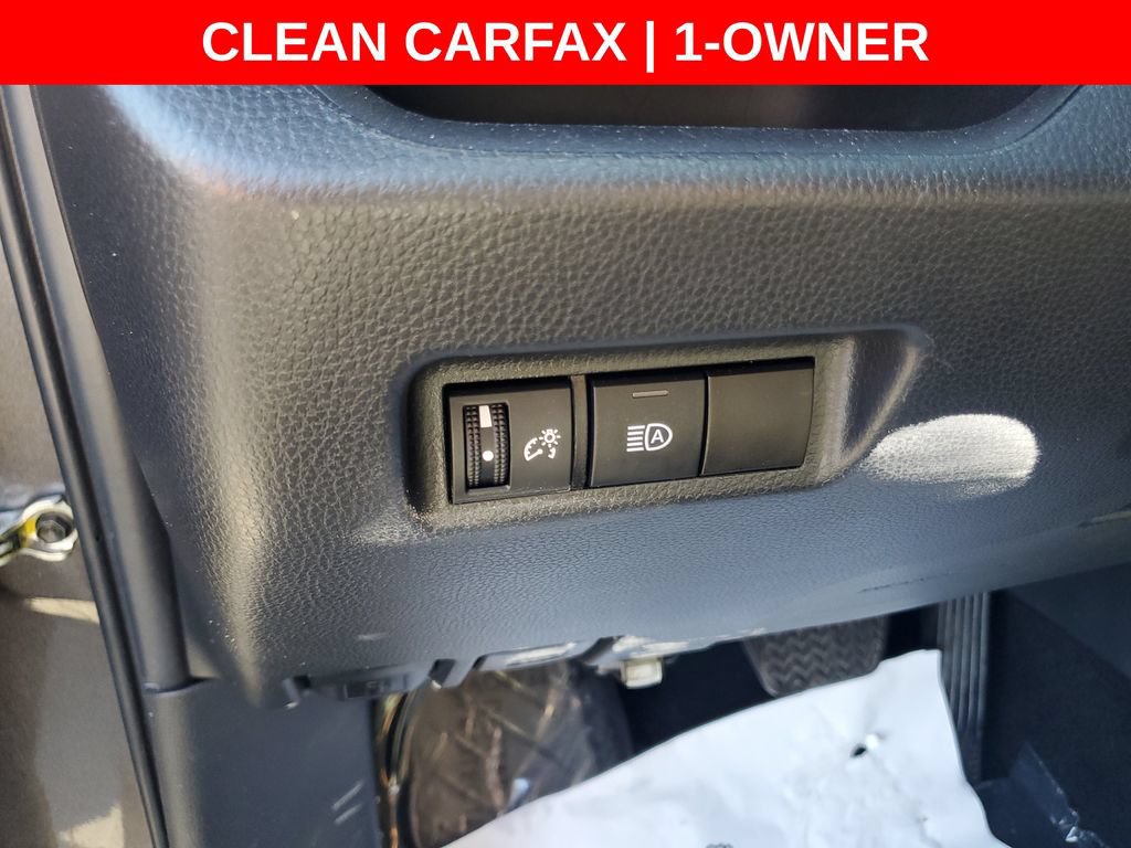 Used 2022 Toyota RAV4 LE FWD image 24