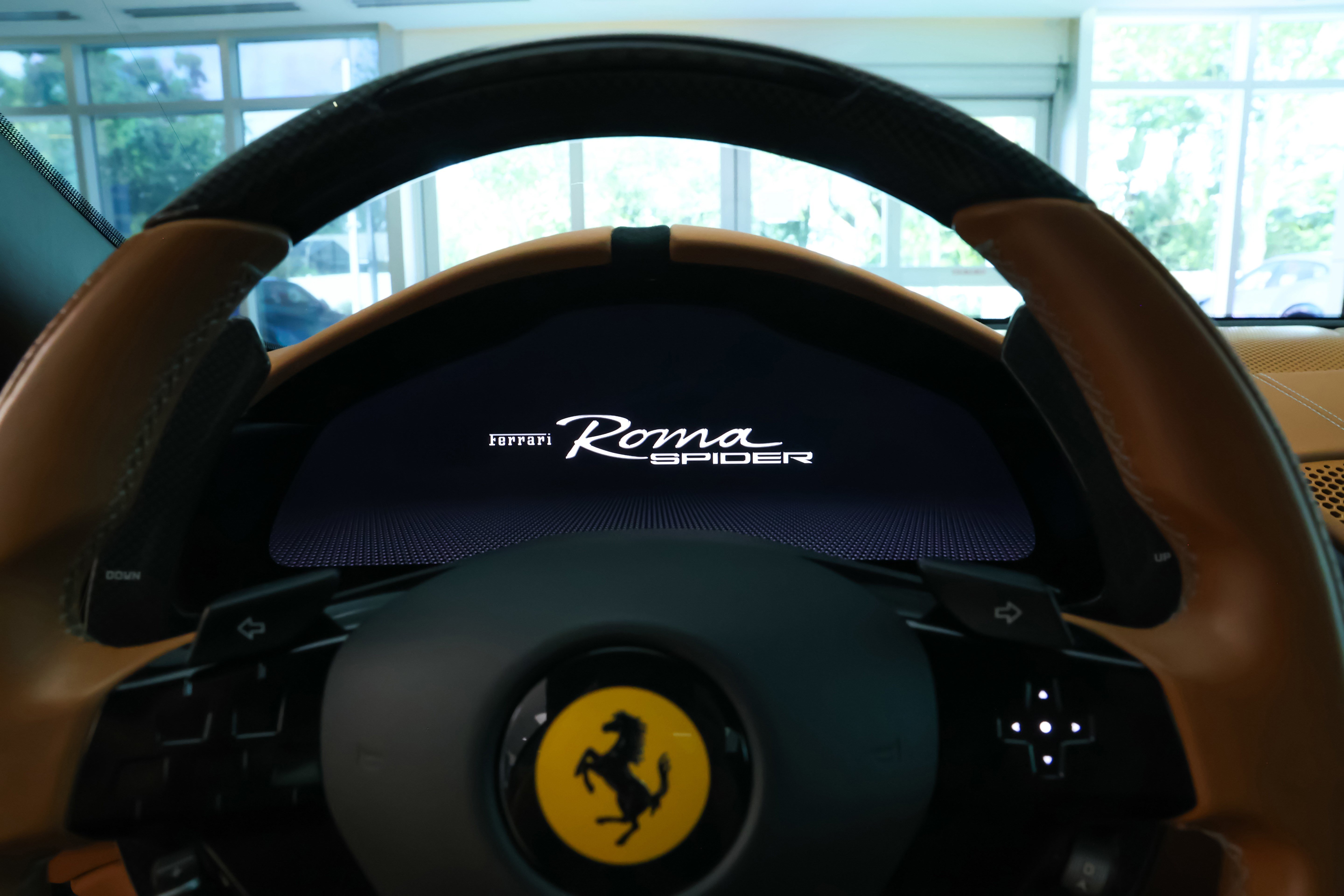 Used 2025 Ferrari Roma Spider RWD image 11