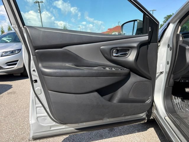 Used 2020 Nissan Murano SV FWD image 15