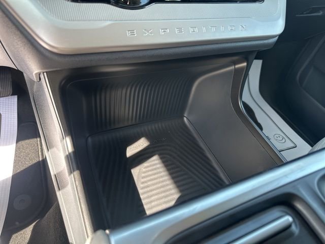Used 2026 Ford Expedition Active image 51