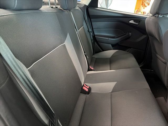 Used 2014 Ford Focus SE FWD image 26
