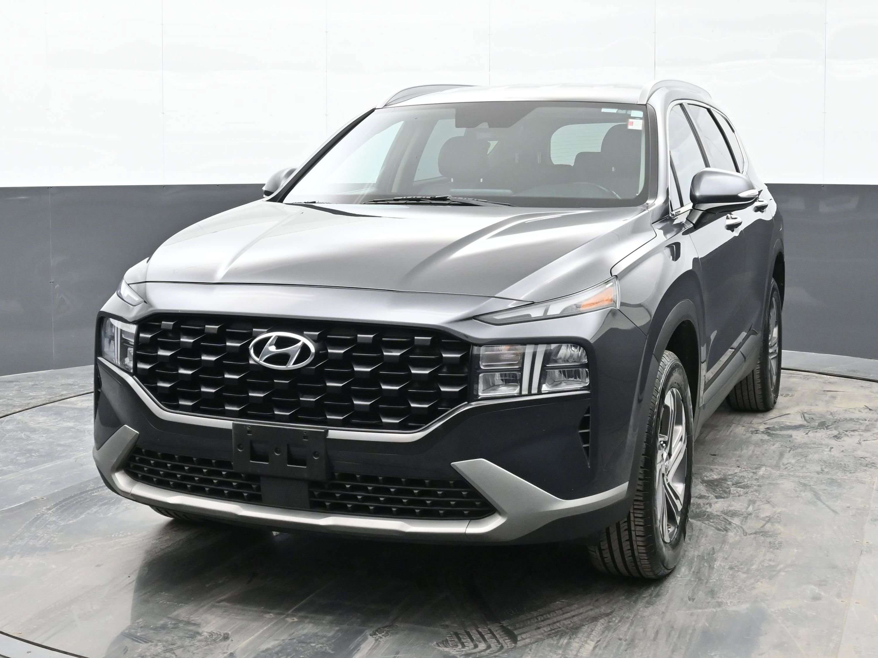 Used 2023 Hyundai Santa Fe SEL image 4