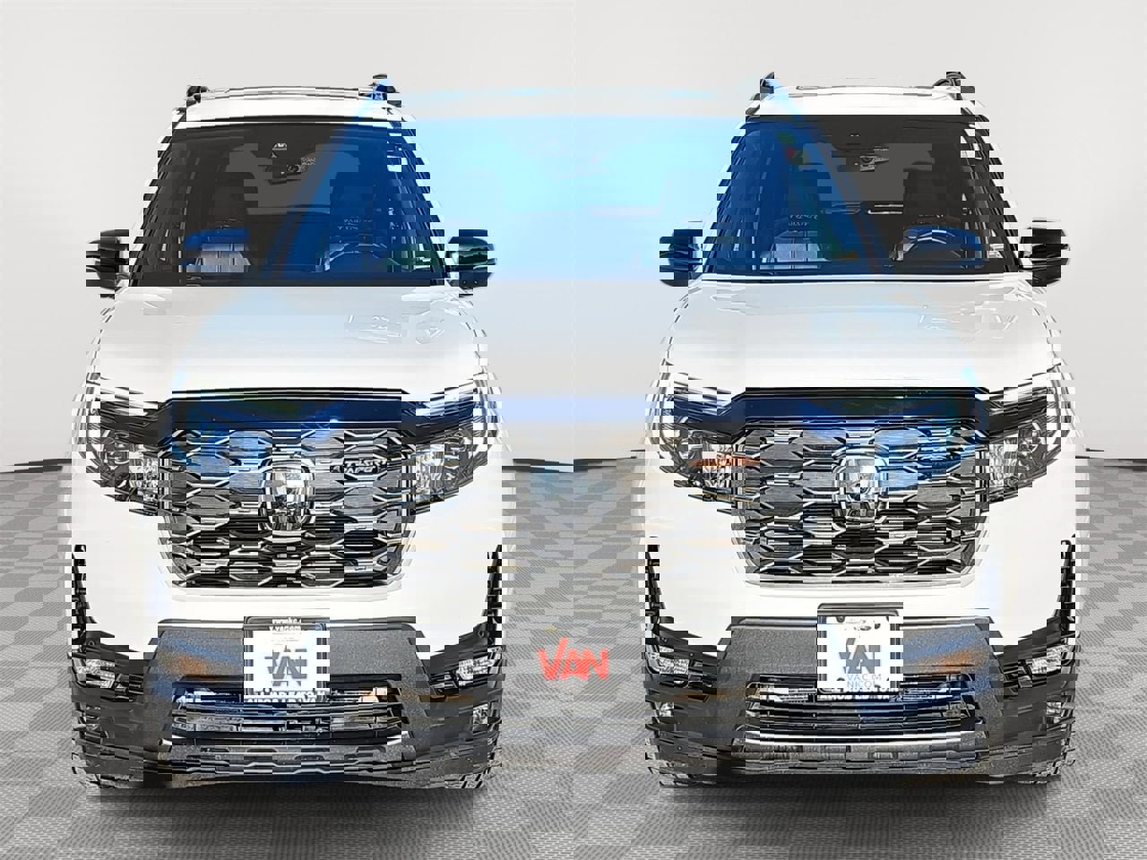 Used 2022 Honda Passport TrailSport image 2