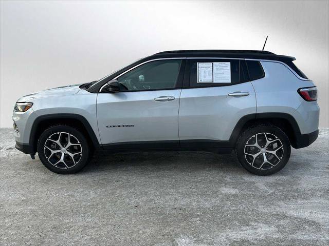 Used 2024 Jeep Compass Limited image 6