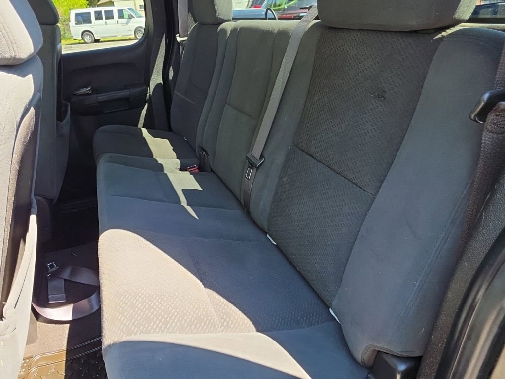 Used 2007 Chevrolet Silverado 2500 LT AWD/4WD image 20