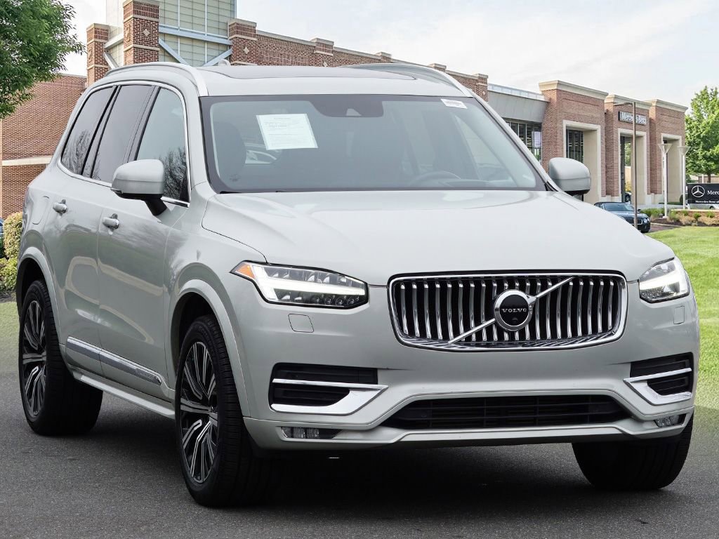 Used 2020 Volvo XC90 T6 Inscription w/ Protection Package image 3