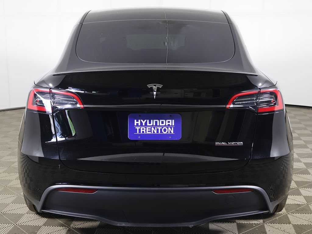 Used 2024 Tesla Model Y Performance AWD/4WD image 14