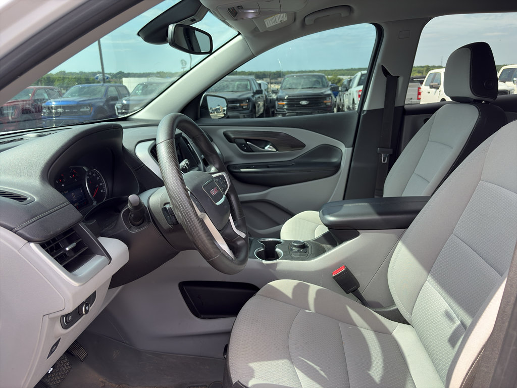 Used 2022 GMC Terrain SLE FWD image 8