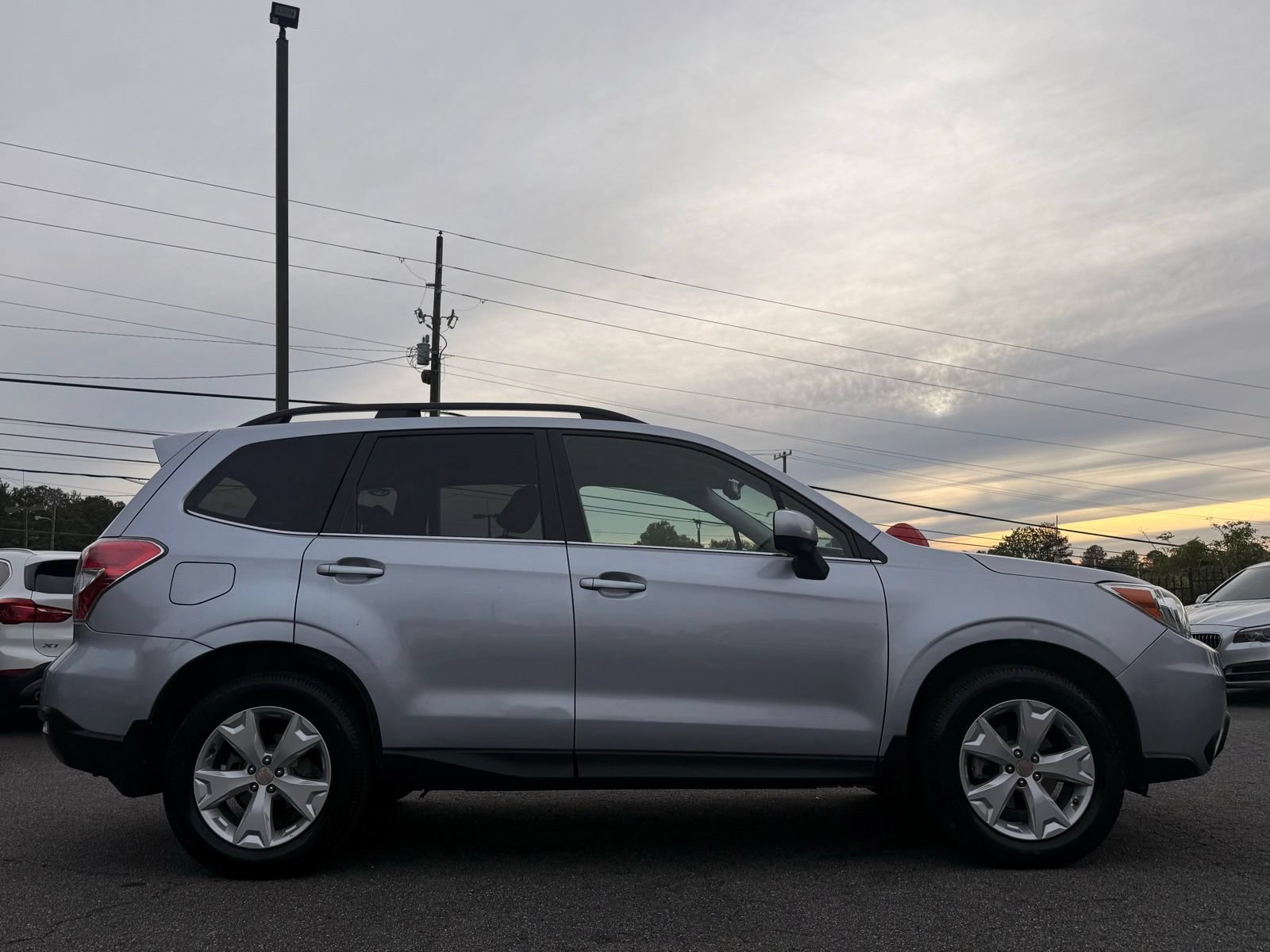 Used 2016 Subaru Forester 2.5i Limited AWD/4WD image 6