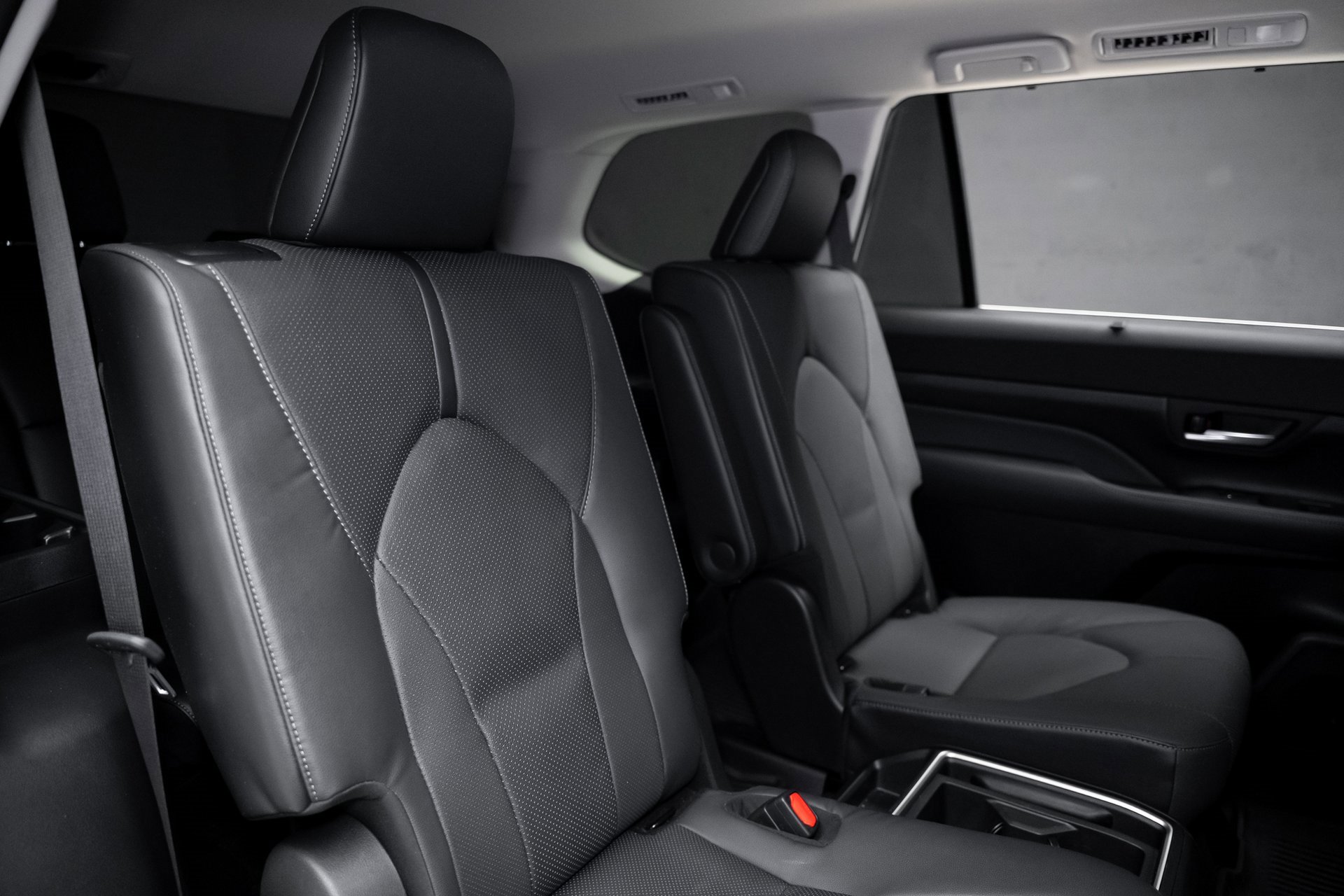 Used 2024 Toyota Grand Highlander XLE image 62