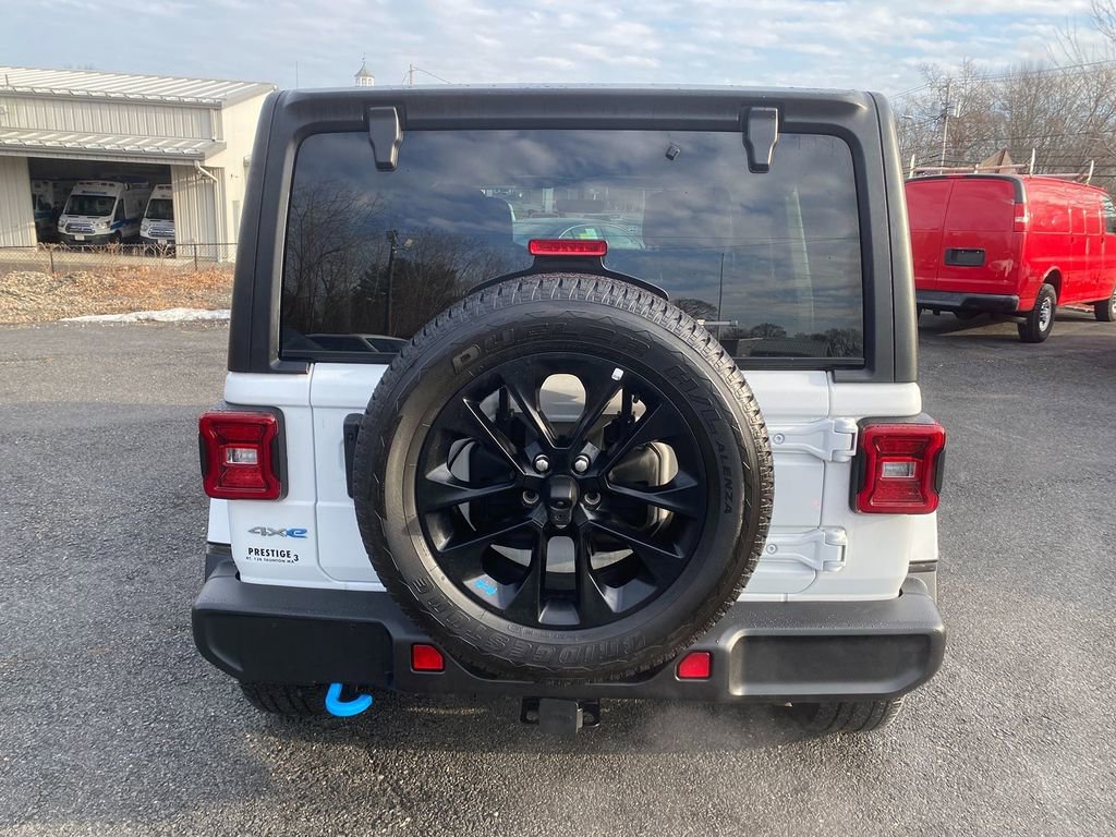 Used 2023 Jeep Wrangler Sahara w/ Cold Weather Group image 6