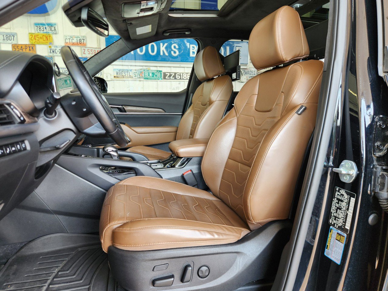 Used 2021 Kia Telluride SX w/ SX Prestige Package AWD/4WD image 4
