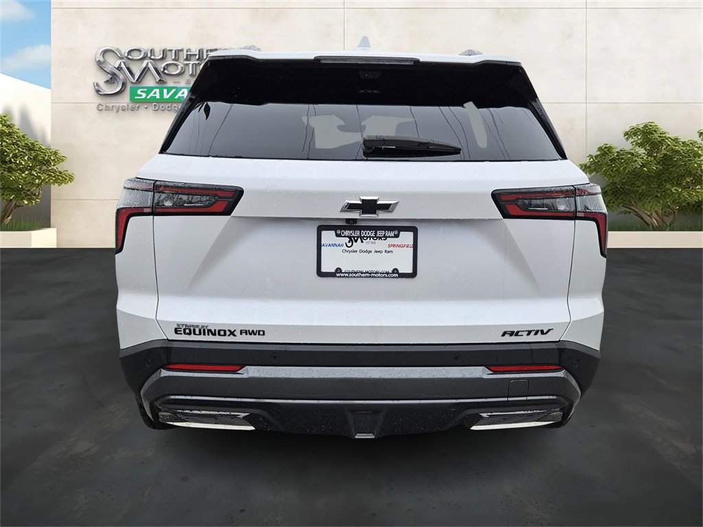 Used 2025 Chevrolet Equinox ACTIV w/ Safety and Technology Package image 4