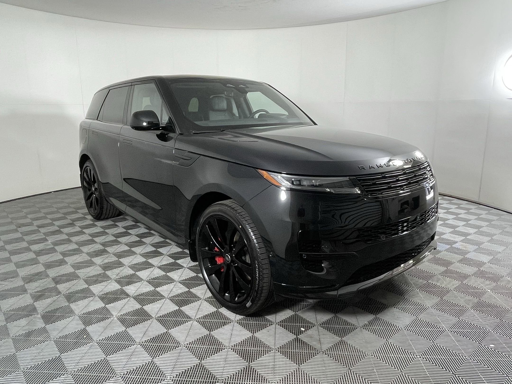 New 2025 Land Rover Range Rover Sport Dynamic SE image 6