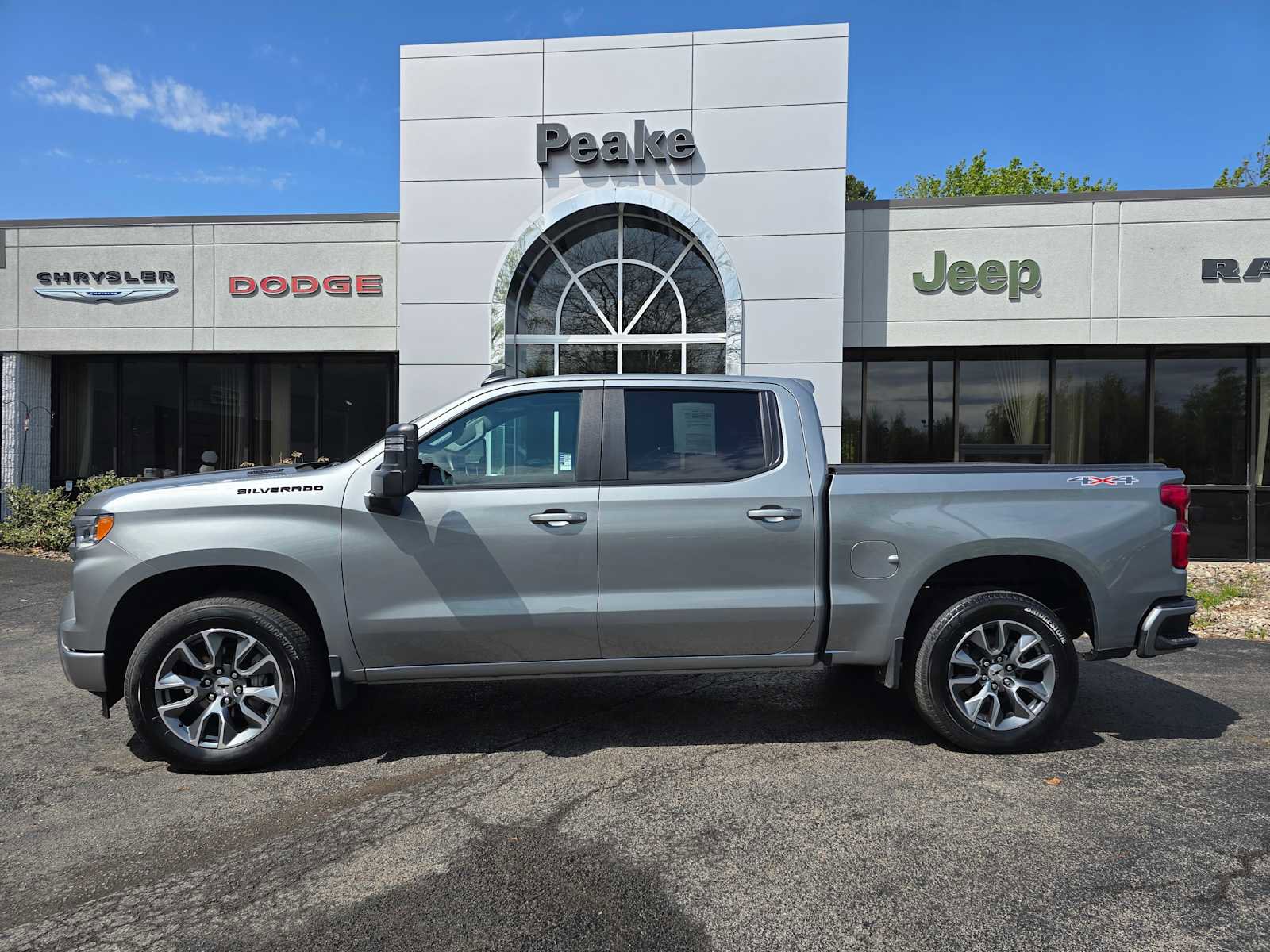 Used 2026 Chevrolet Silverado 1500 RST w/ Convenience Package II AWD/4WD image 3