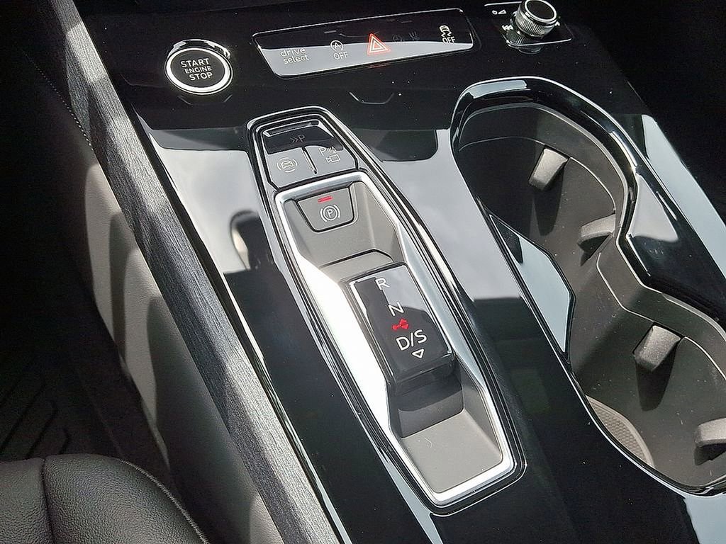 Used 2025 Audi A5 2.0T Premium w/ Convenience Package image 7