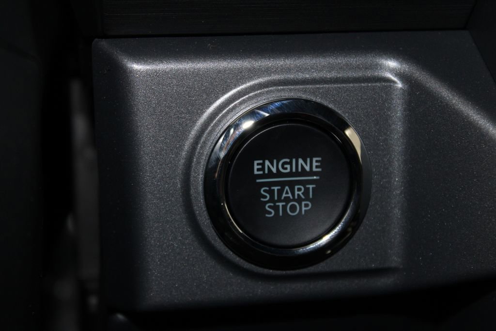 New 2026 Ford F150 XLT w/ Equipment Group 302A MID image 39