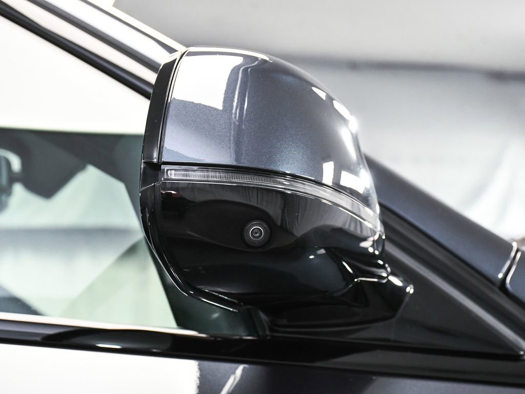 Used 2022 BMW X6 xDrive40i w/ Executive Package image 77